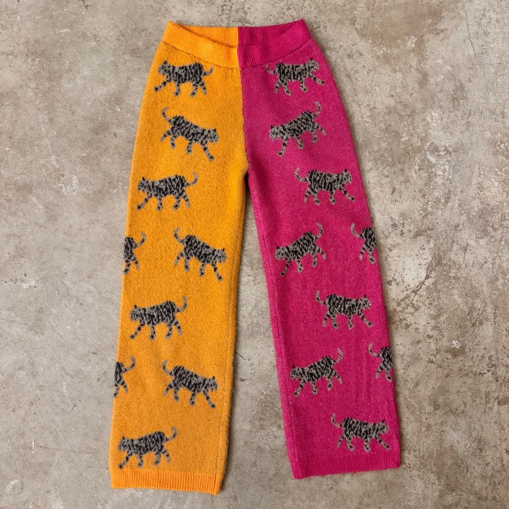 Talulah Tiger Color-block Pink and Orange Cardigan and Pants Knit Set - size M - Picture 3 of 9